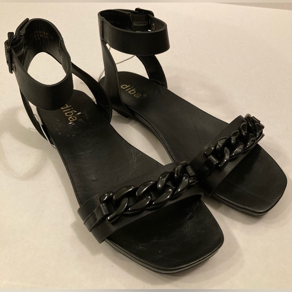 Diba 🟣 EUC Strappy Sandals